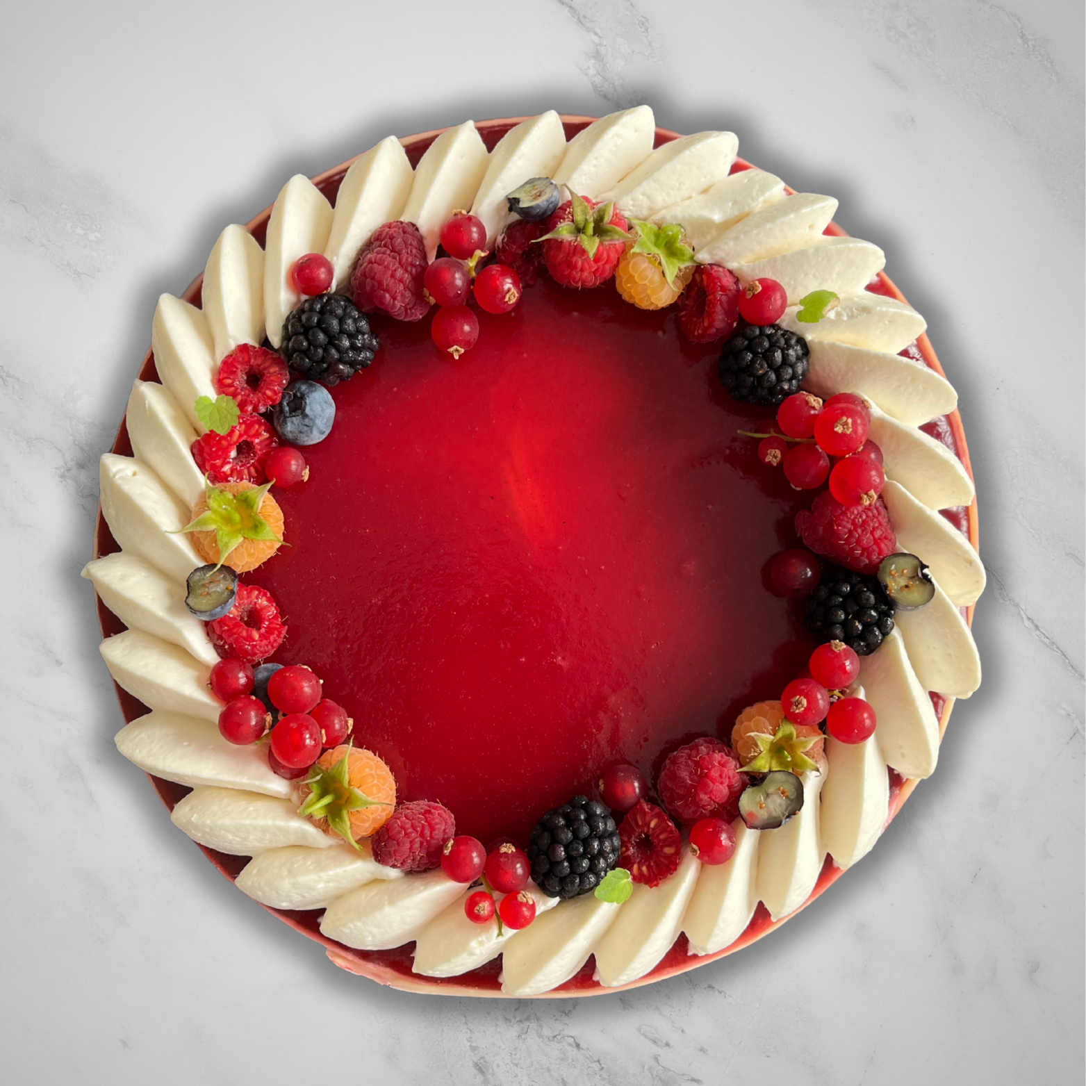 Le Diadème – Entremets fruité au raffinement printanier