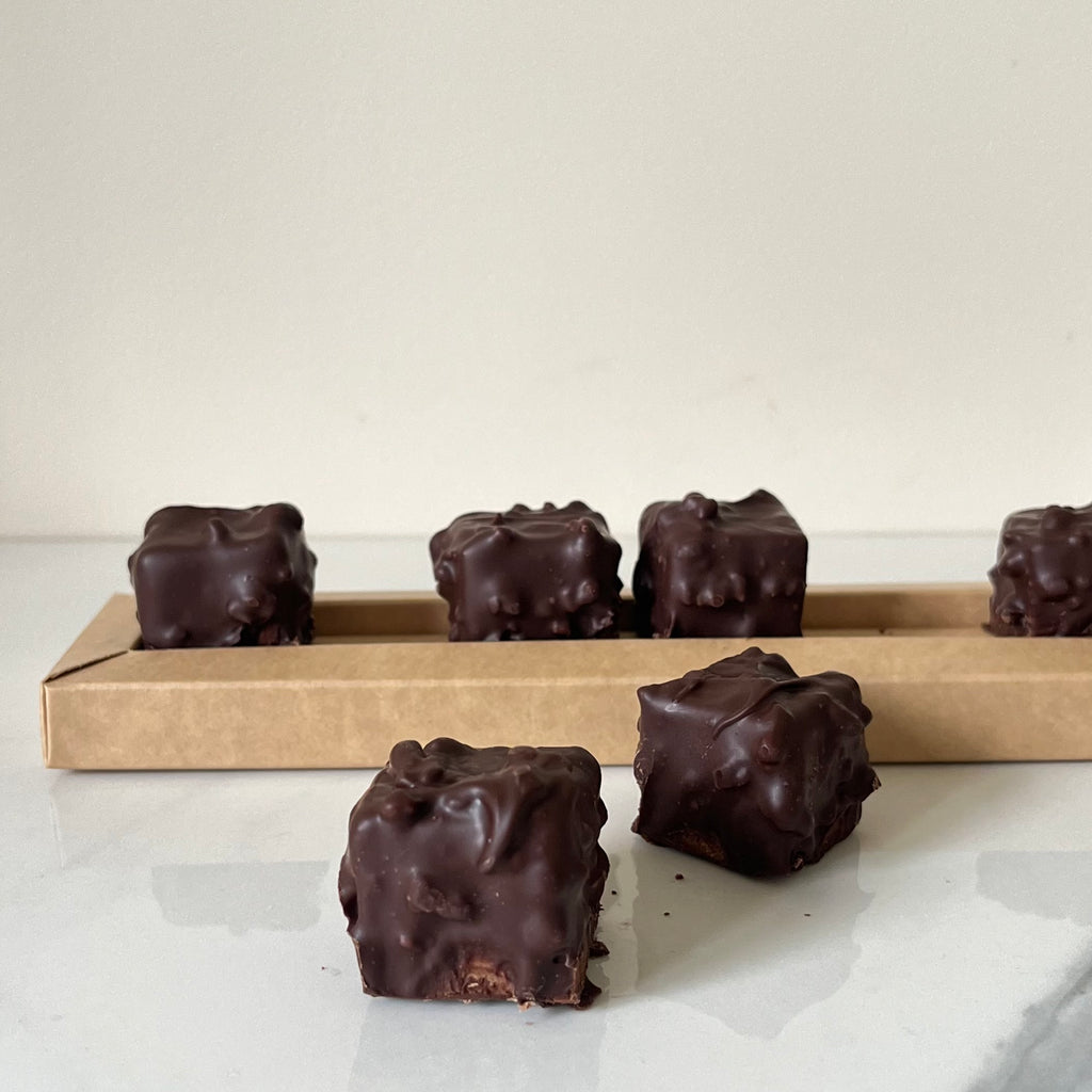 Les Rochers – la gourmandise croquante au chocolat